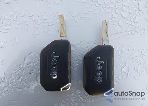 2020 Jeep Wrangler Unlimited Sport 4X4 z USA, uszkodzony, nr VIN 1C4HJXDG7LW272692